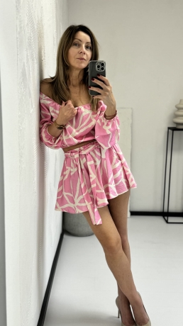 Komplet damski Costa Róż 100 % wiskoza bluzka hiszpanka oraz rozkloszowane spodenki 