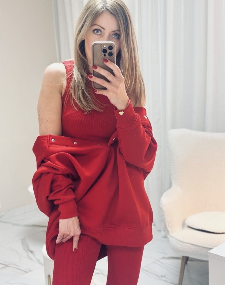 Komplet dresowy  Cotts Czerwony 3 częściowy bluza ocieplane z napami , legginsy prążek oraz top 