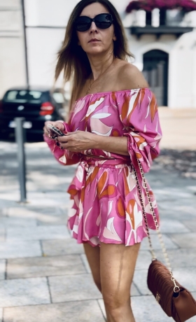 Komplet damski  bluzka Hiszpanka oraz rozkloszowane spodenki Costa Satyna Róż 