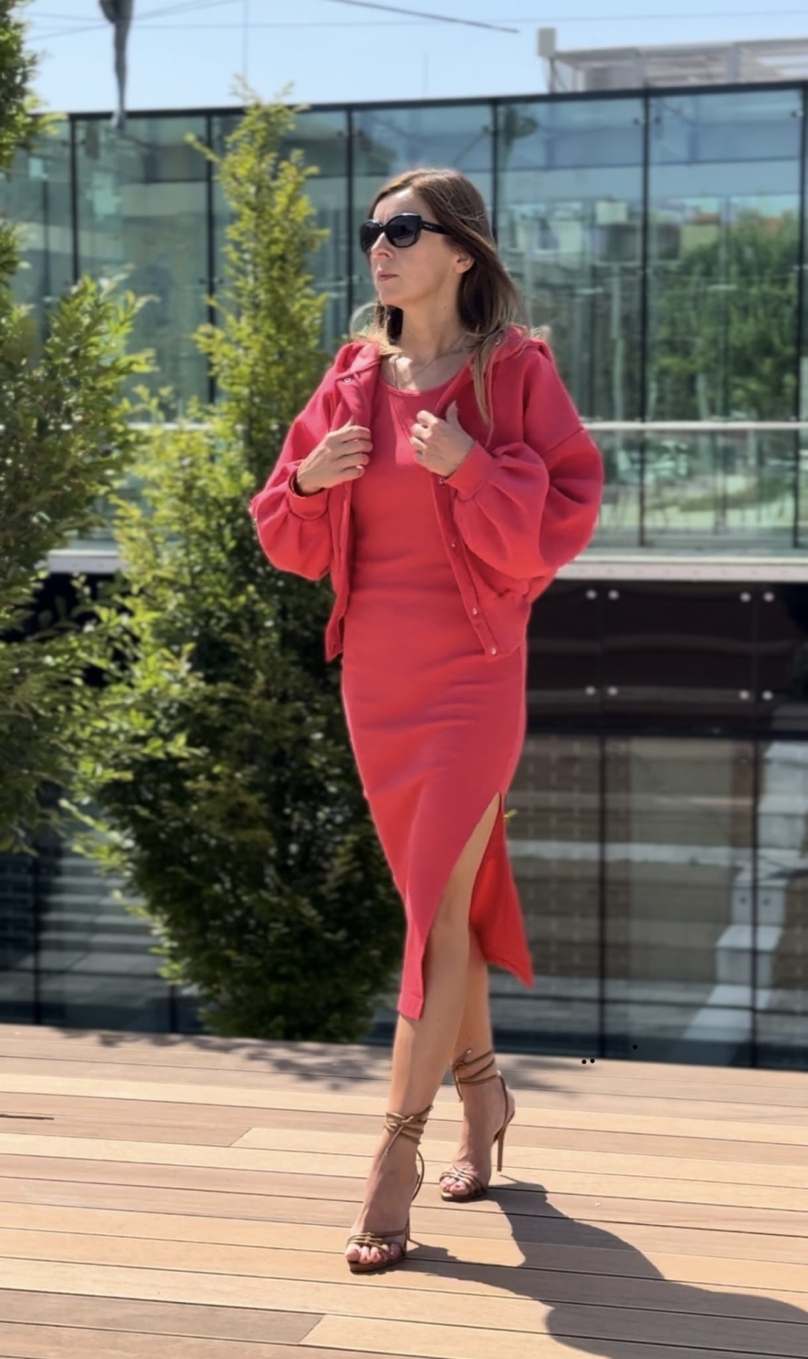 Komplet sukienka prążek  bluza oversize Lili  Malinowy 